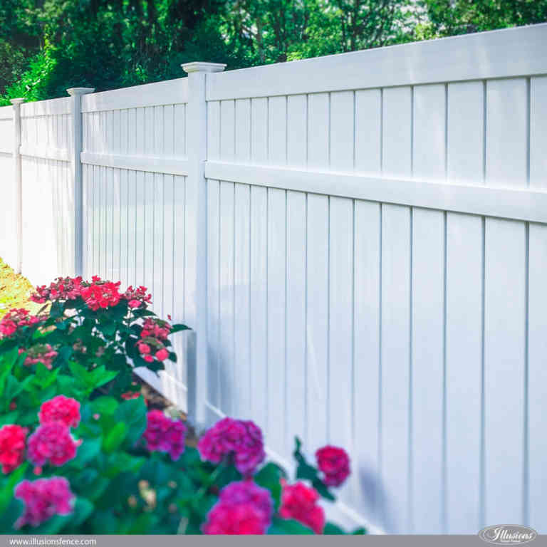 Vinyl Fence Decorating Ideas